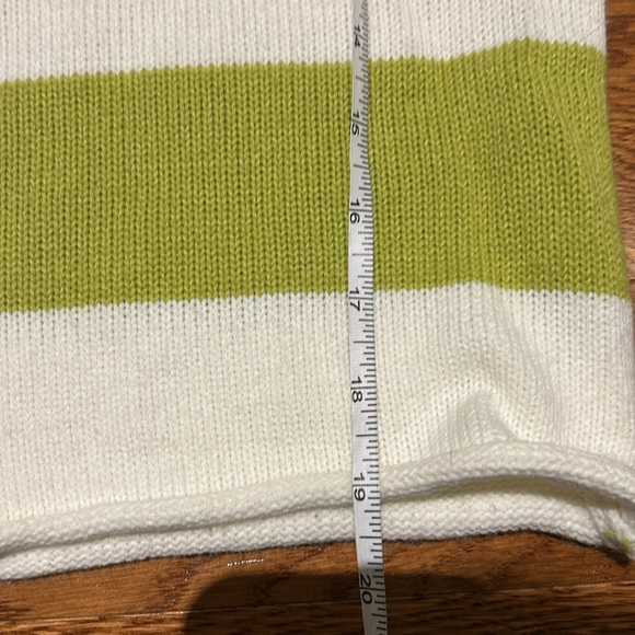 Sweater - Picture 8 of 11